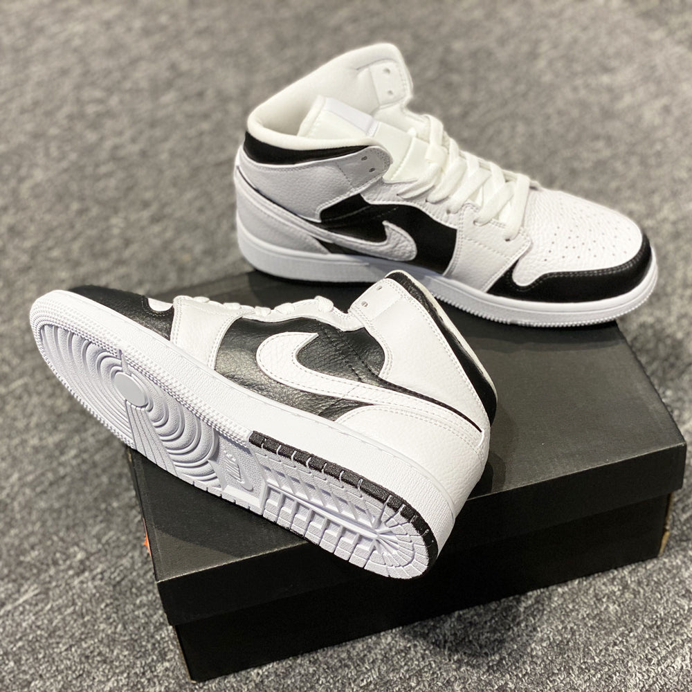 Custom Air Jordan 1 White Black