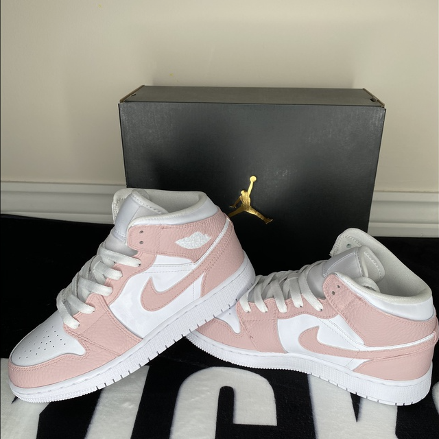 Custom Air Jordan 1 Pink And White